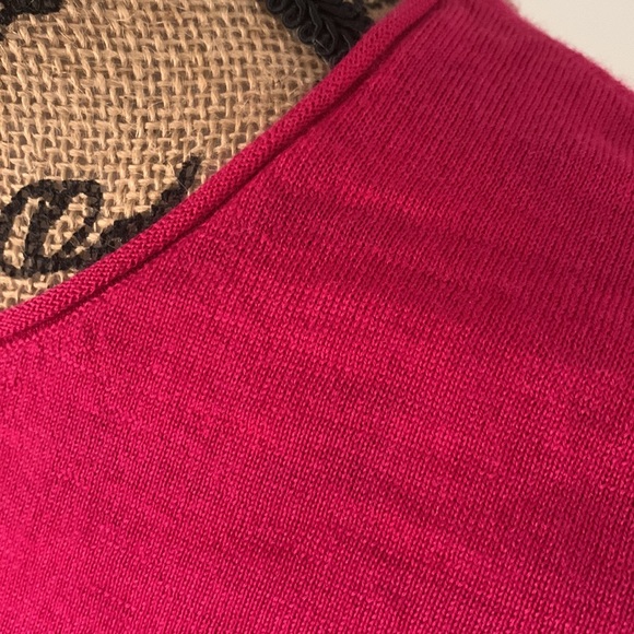Ellen Tracy ultra fine extra fine merino wool Fuschia sweater S - Picture 3 of 7